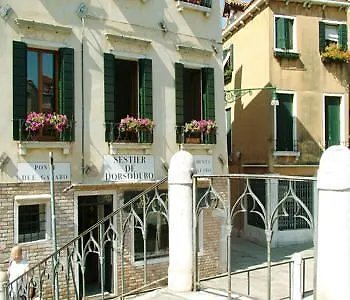 ** Pensión Hotel Casanova Ai Tolentini Venecia Italia