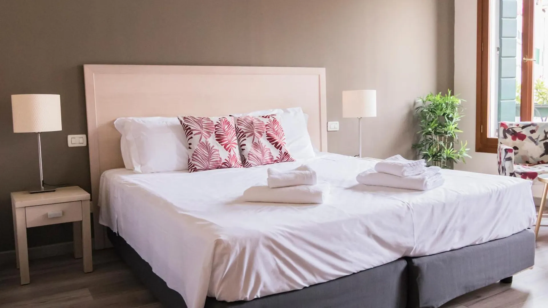 Casanova Ai Tolentini Hotel Venice 2*,
